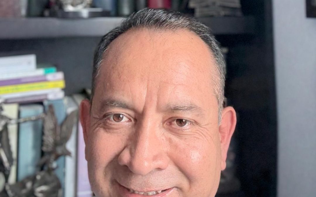 Mtro. Carlos Cuauhtémoc Velázquez Amador